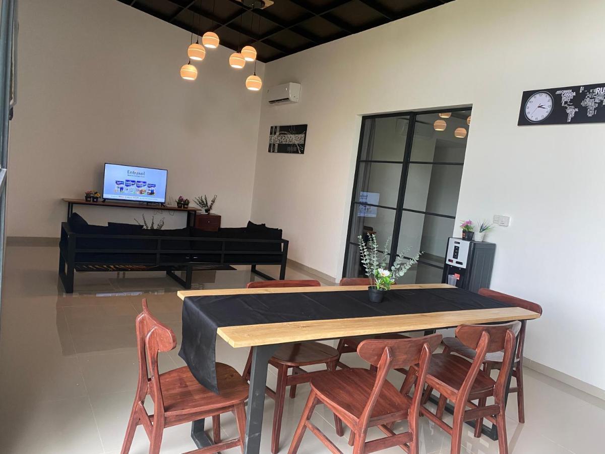 Ibi Bali Villa Banjar  Buitenkant foto